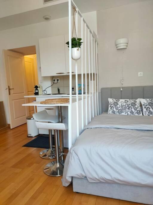 Charmant Studio Quai Joliette 马赛 外观 照片